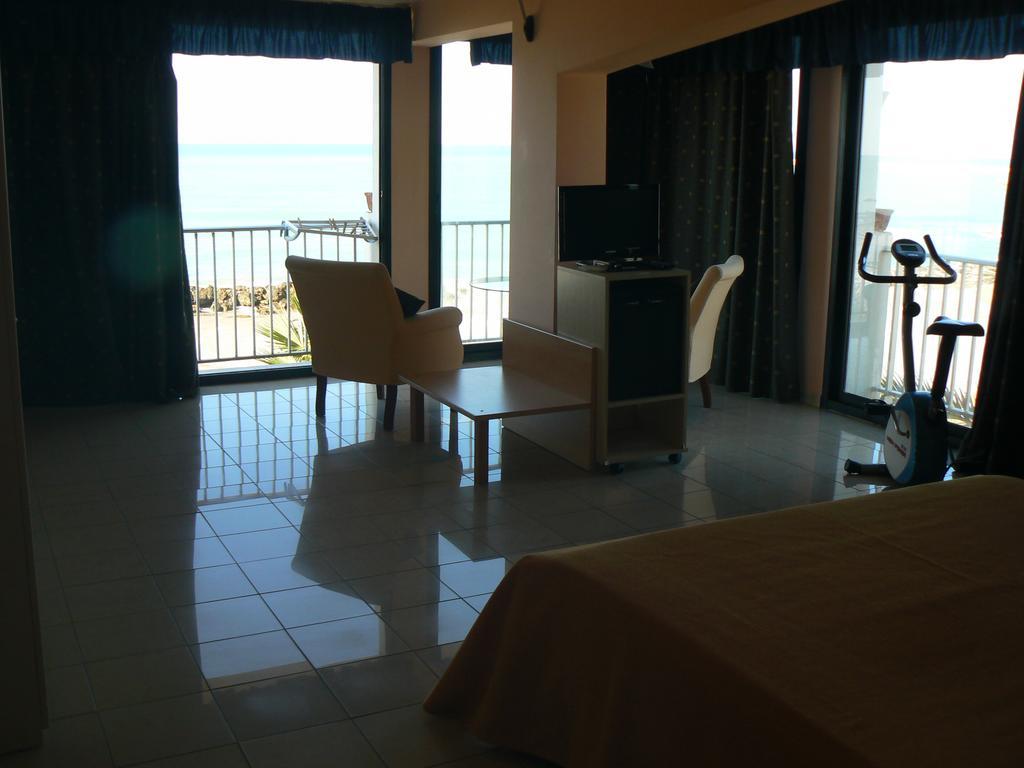 Sul Mare Al Gabbiano